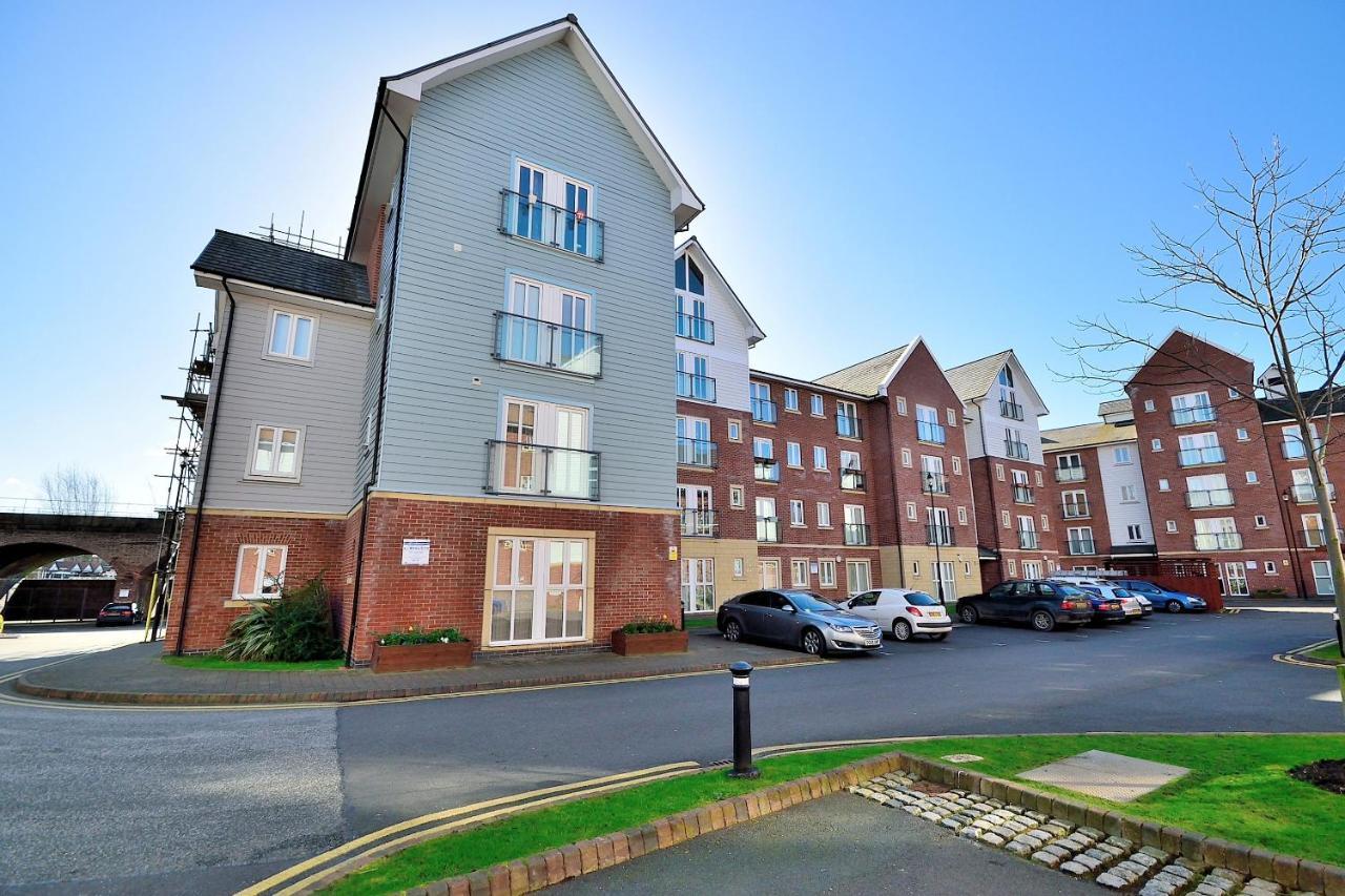 Racecourse Serviced Apartments Chester Eksteriør billede