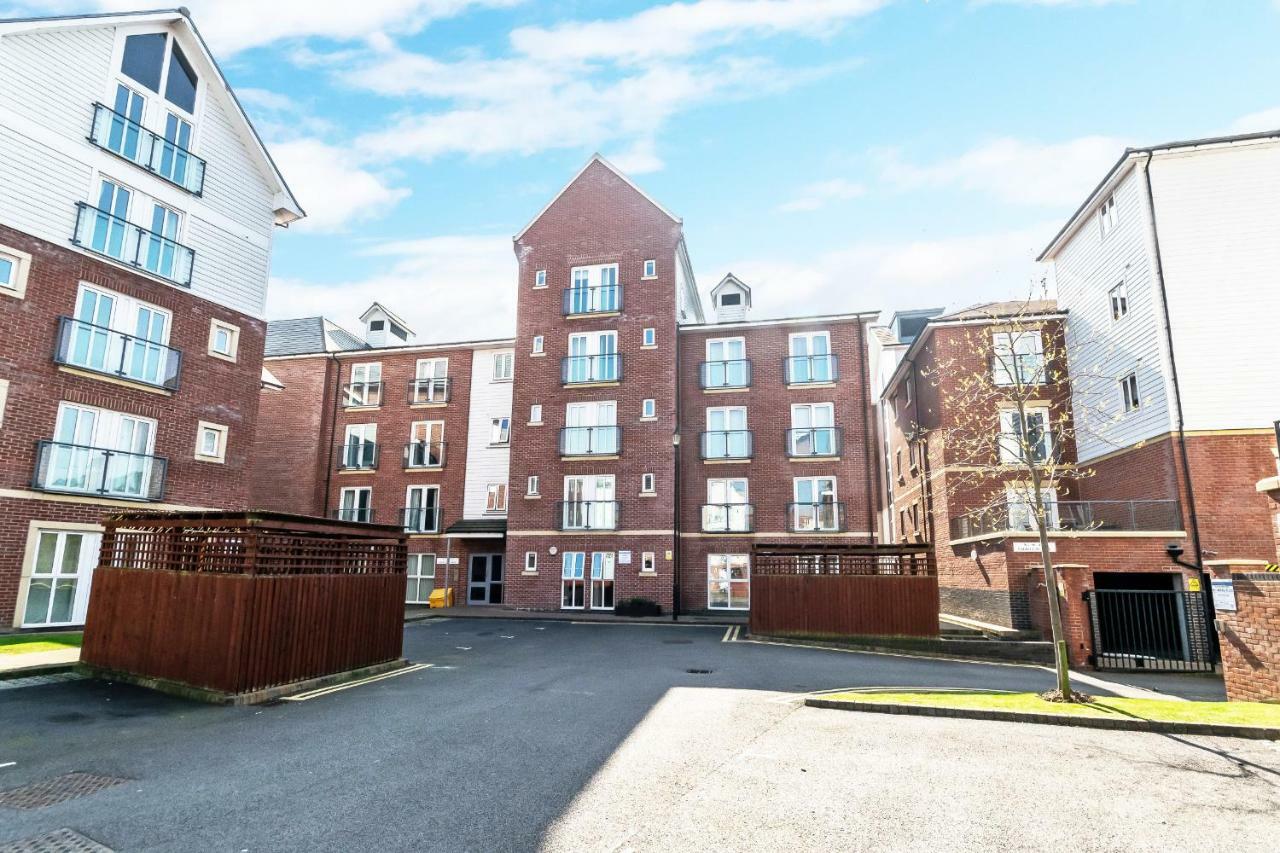 Racecourse Serviced Apartments Chester Eksteriør billede